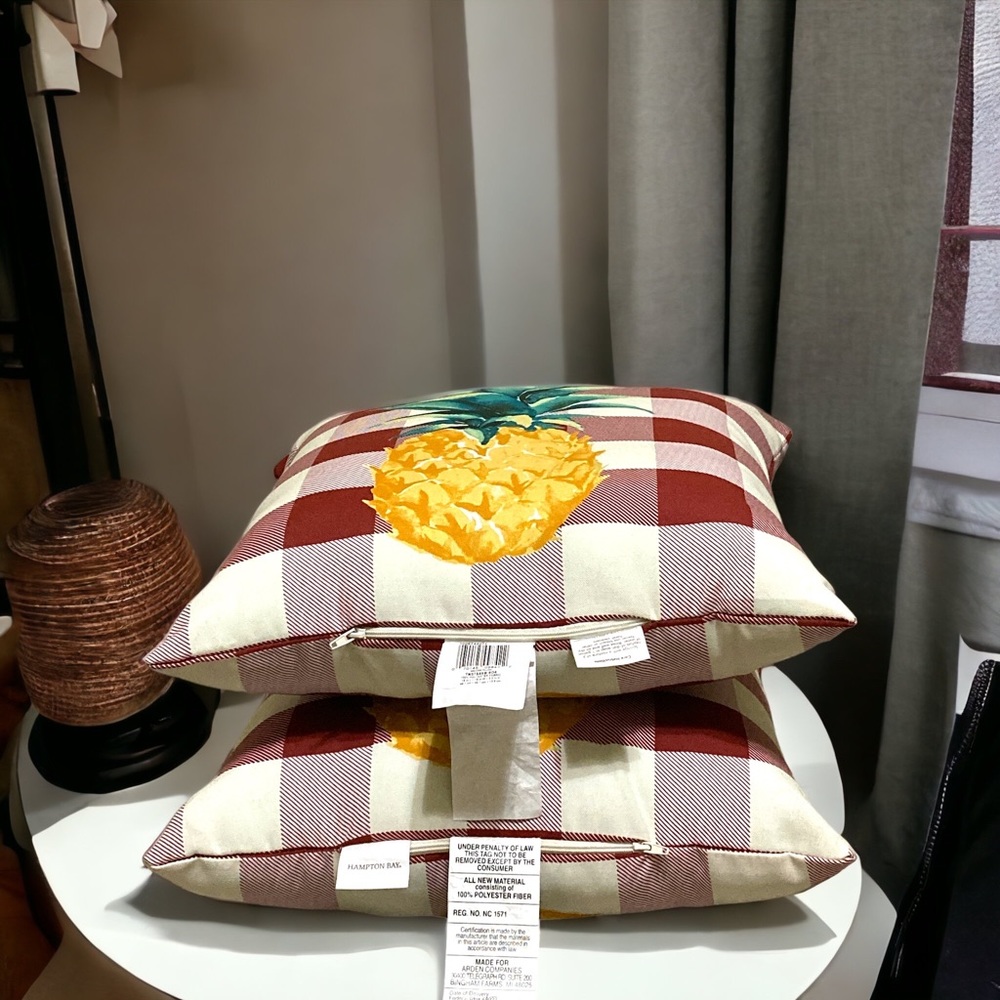 🆕 Hampton Bay Square Pillow Indoor/Outdoor Home Decor Pineapple Accent Pillow - Picture 13 of 17